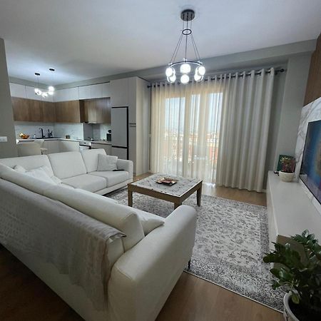 Garden Building Luxury Apartment تيرانا المظهر الخارجي الصورة