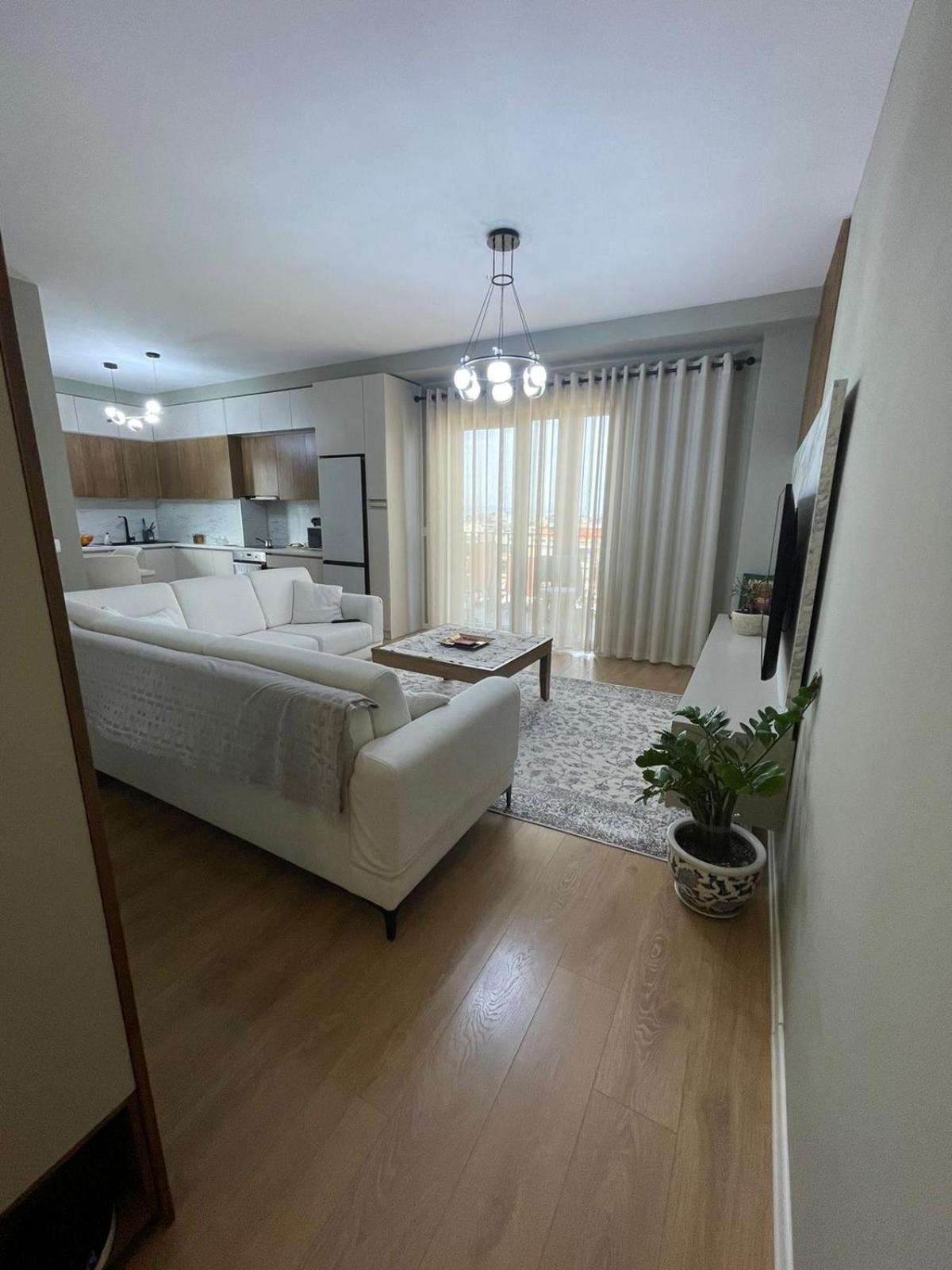 Garden Building Luxury Apartment تيرانا المظهر الخارجي الصورة