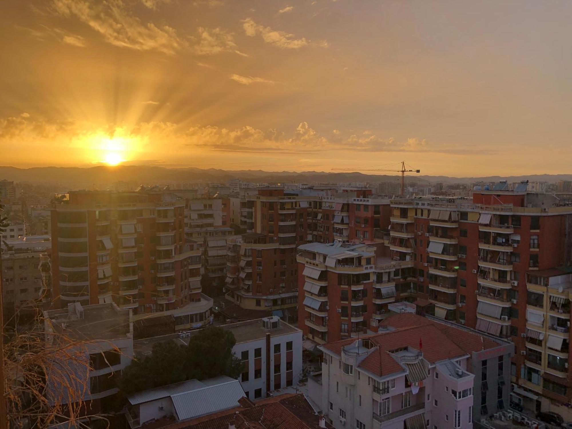 Garden Building Luxury Apartment تيرانا المظهر الخارجي الصورة